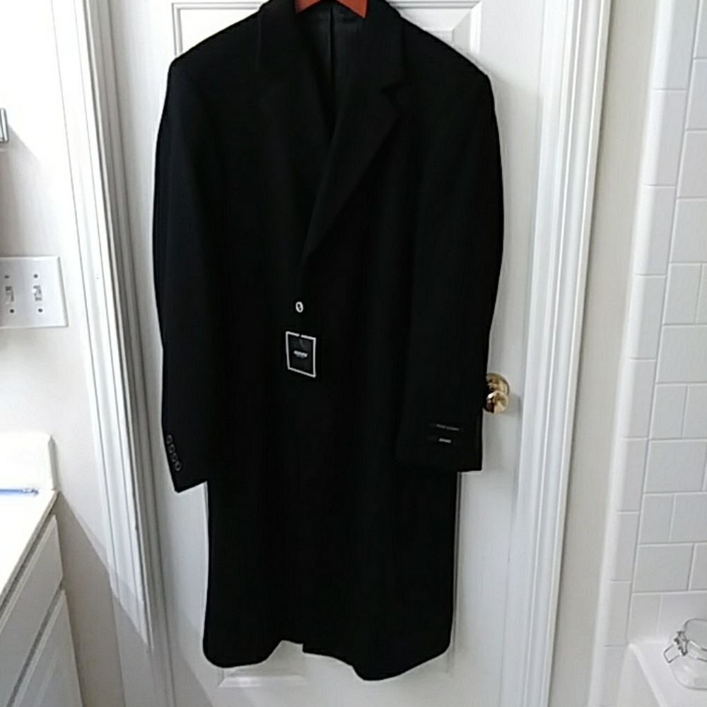 ALFANI men's wool and cashmere dress coat. Size 42